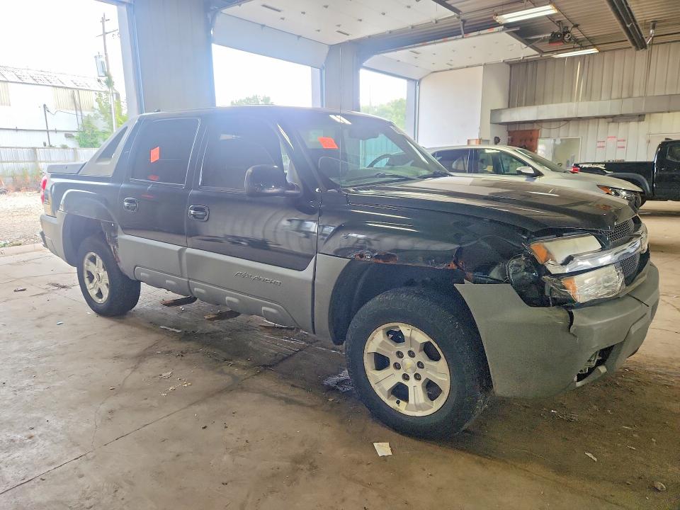 Photo 4 from auction – 2002 CHEVROLET AVALANCHE with VIN 3GNEK13T82G351059