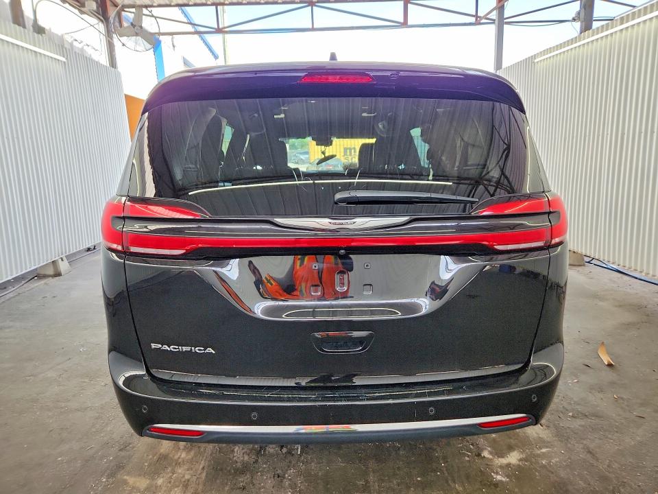 Foto 6 de la subasta – 2025 CHRYSLER PACIFICA con VIN 2C4RC1BG6SR548883