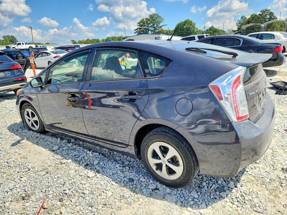 Photo 2 from auction – 2014 TOYOTA PRIUS with VIN JTDKN3DU5E1788560