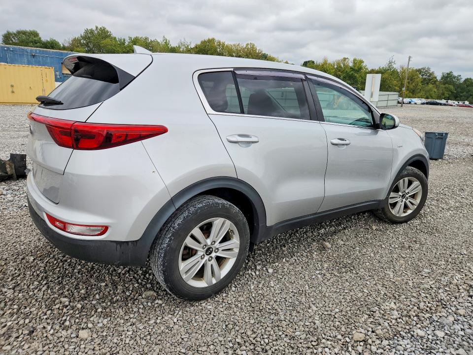 Снимка 3 от търг – 2017 KIA SPORTAGE с VIN KNDPMCAC6H7139999