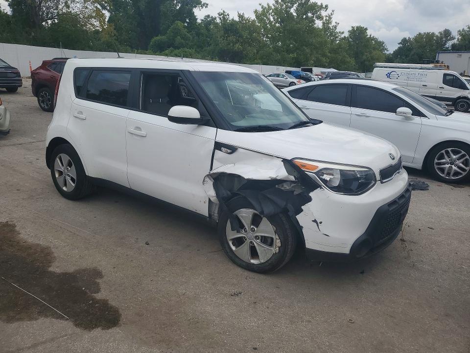 Photo 4 from auction – 2014 KIA SOUL with VIN KNDJN2A29E7085064