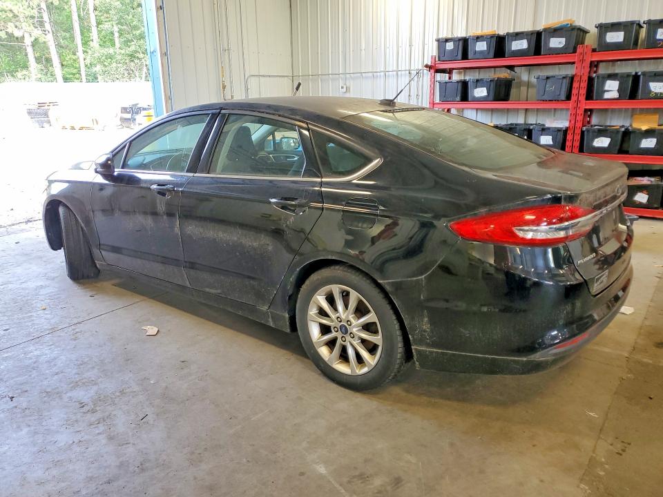 Photo 2 from auction – 2017 FORD FUSION with VIN 3FA6P0HD3HR120437