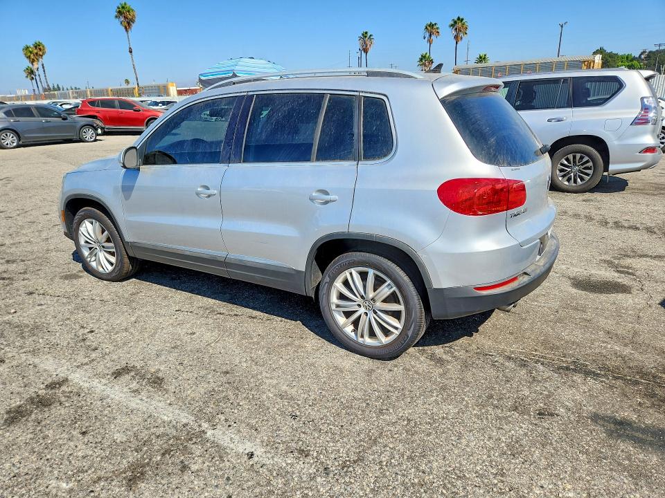 Photo 2 from auction – 2012 VOLKSWAGEN TIGUAN with VIN WVGAV7AX6CW528178