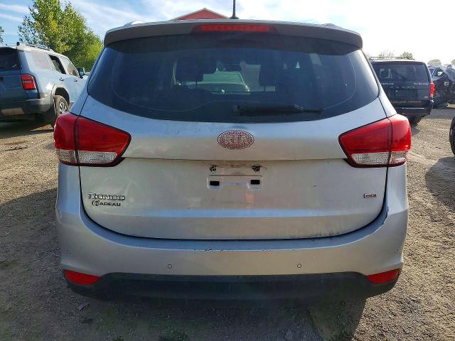 Photo 6 from auction – 2014 KIA RONDO with VIN KNAHT8A39E7018851