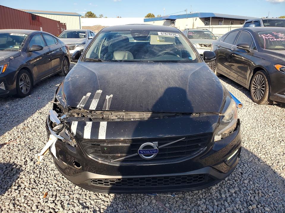 Foto 5 de la subasta – 2017 VOLVO S60 con VIN YV126MFL2H2437878