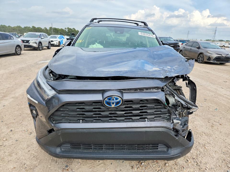 Photo 5 from auction – 2023 TOYOTA RAV4 with VIN JTMB6RFV7PD106348