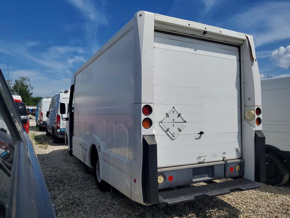 Photo 2 from auction – 2016 ISUZU NPR with VIN JALB4T170G7W00544