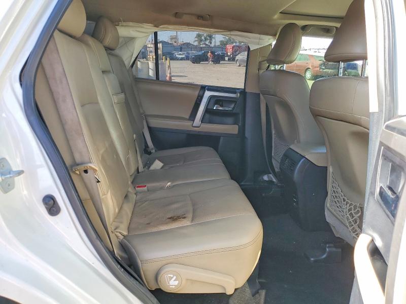 Photo 11 from auction – 2014 TOYOTA 4RUNNER with VIN JTEZU5JR1E5068822