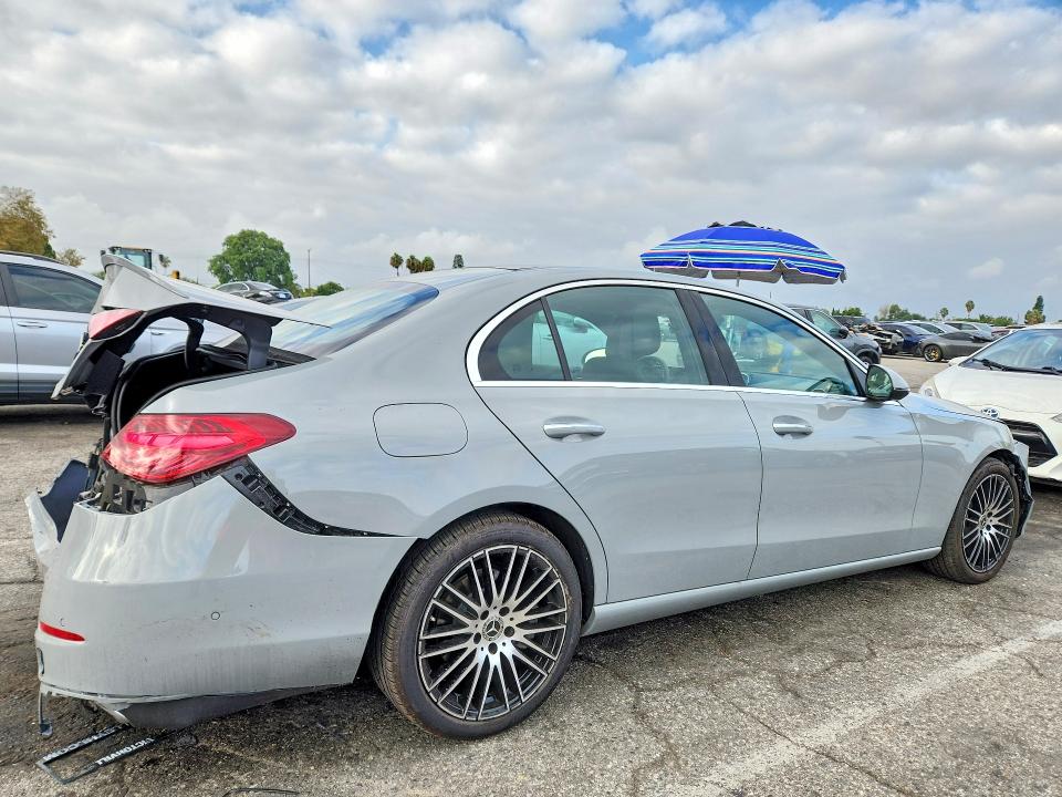 Снимка 3 от търг – 2025 MERCEDES-BENZ C с VIN W1KAF4GB1SR255133