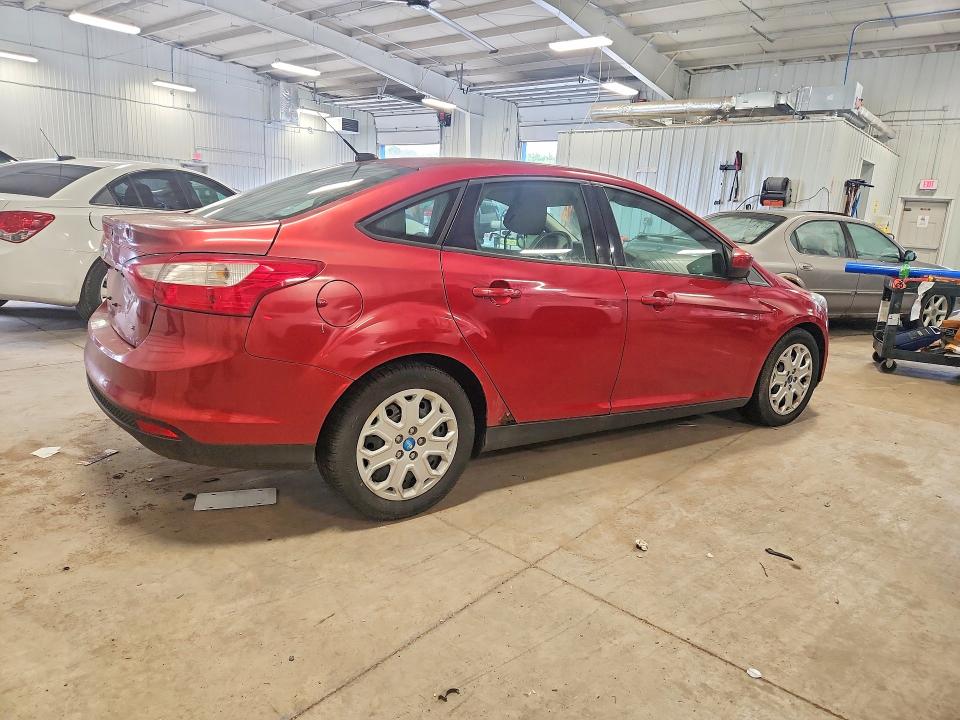Photo 3 from auction – 2012 FORD FOCUS with VIN 1FAHP3F27CL343101