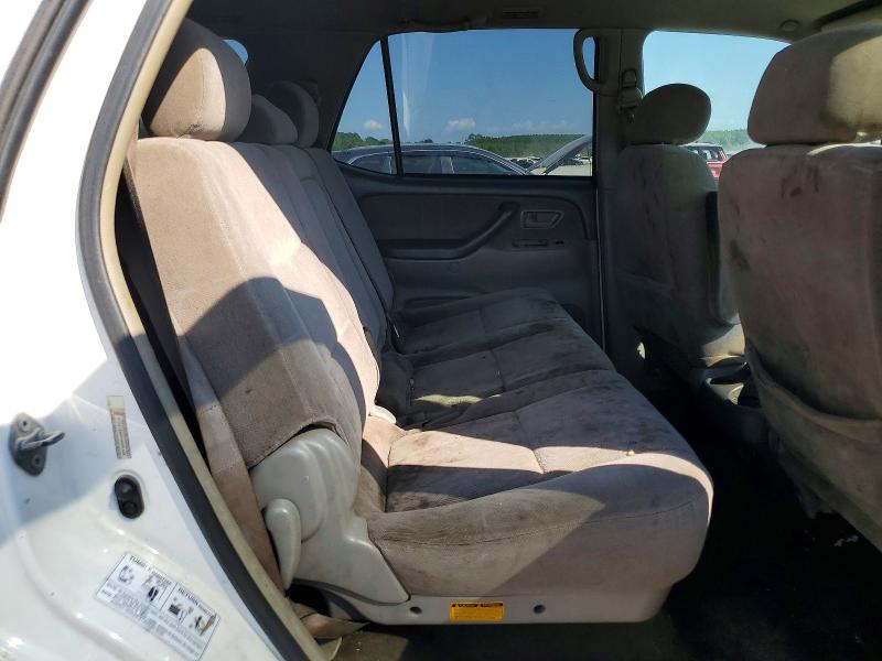 Photo 11 from auction – 2004 TOYOTA SEQUOIA with VIN 5TDZT34AX4S220168