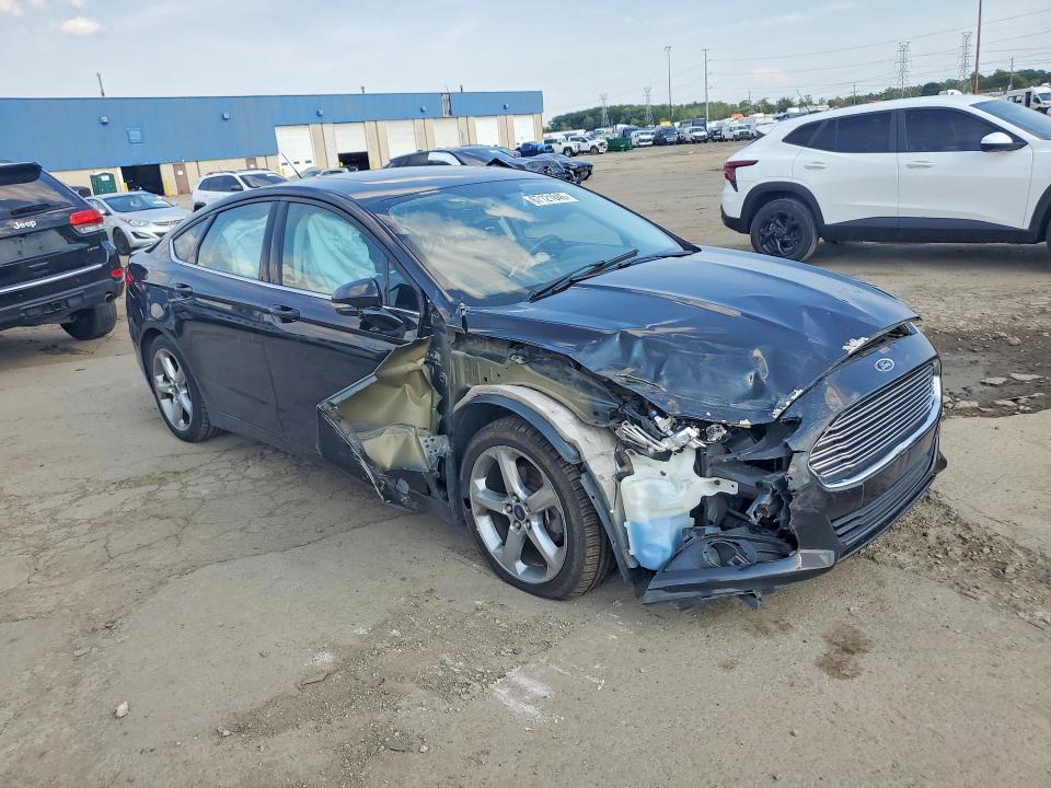 Photo 4 from auction – 2015 FORD FUSION with VIN 3FA6P0H71FR237439