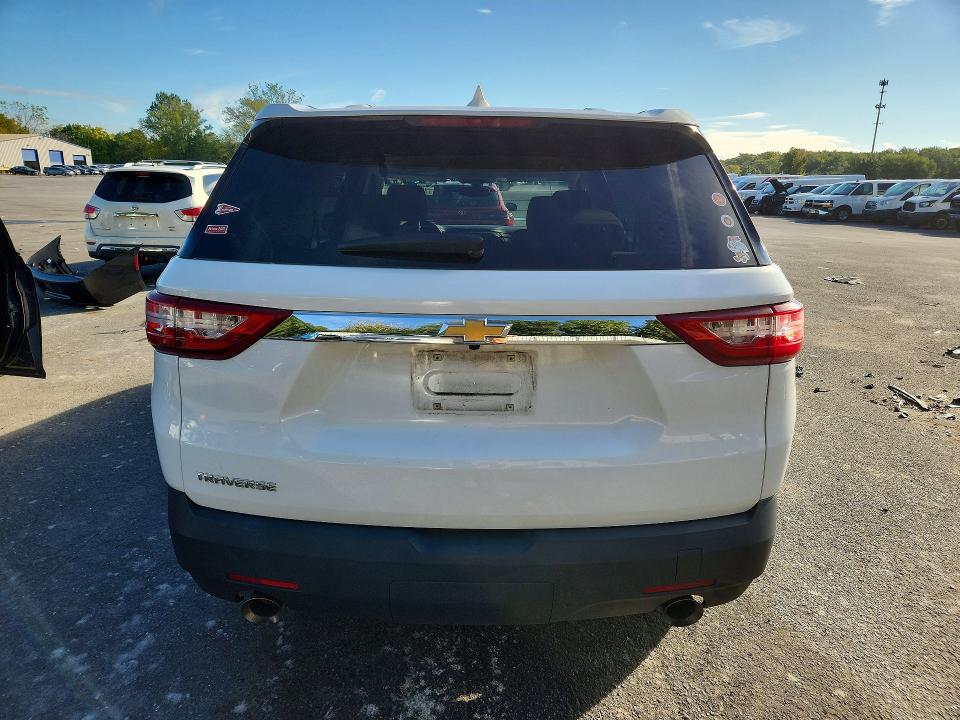 Photo 6 from auction – 2019 CHEVROLET TRAVERSE with VIN 1GNERFKWXKJ229998