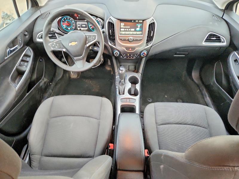 Photo 8 from auction – 2017 CHEVROLET CRUZE with VIN 3G1BE5SM1HS505419