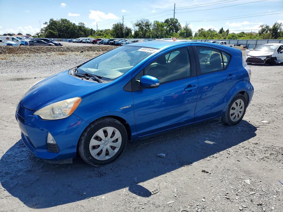 TOYOTA PRIUS C 2012 مع رقم تعريف المركبة JTDKDTB30C1509218 - صورة من المزاد