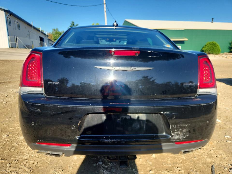 Foto 6 de la subasta – 2023 CHRYSLER 300 con VIN 2C3CCASG5PH549031