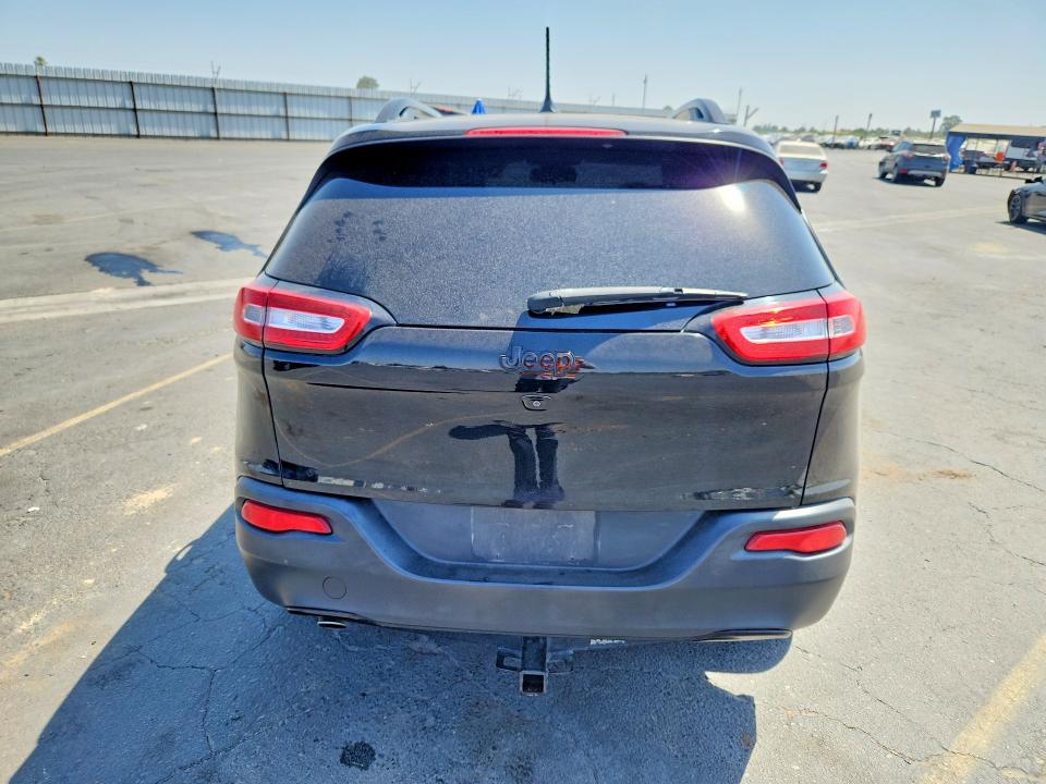 Снимка 6 от търг – 2018 JEEP CHEROKEE с VIN 1C4PJLCB0JD556474