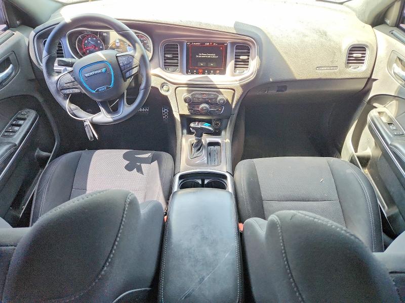 Снимка 8 от търг – 2018 DODGE CHARGER с VIN 2C3CDXGJ0JH297457