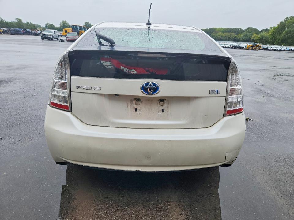 Photo 6 from auction – 2011 TOYOTA PRIUS with VIN JTDKN3DU3B0290763