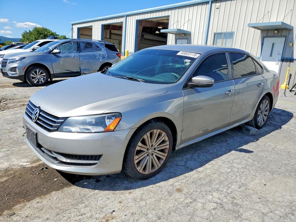 2014 VOLKSWAGEN PASSAT - Търг №68803116