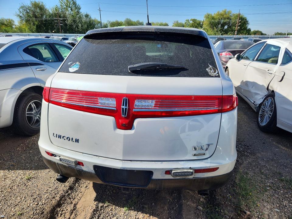Photo 6 from auction – 2013 LINCOLN MKT with VIN 2LMHJ5AT5DBL58897