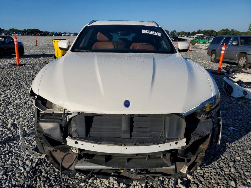 Photo 5 from auction – 2017 MASERATI LEVANTE with VIN ZN661XUL9HX231307