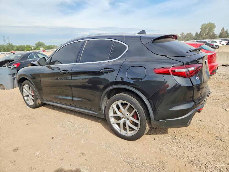 Photo 2 from auction – 2019 ALFA ROMEO STELVIO with VIN ZASPAKBN1K7C29899