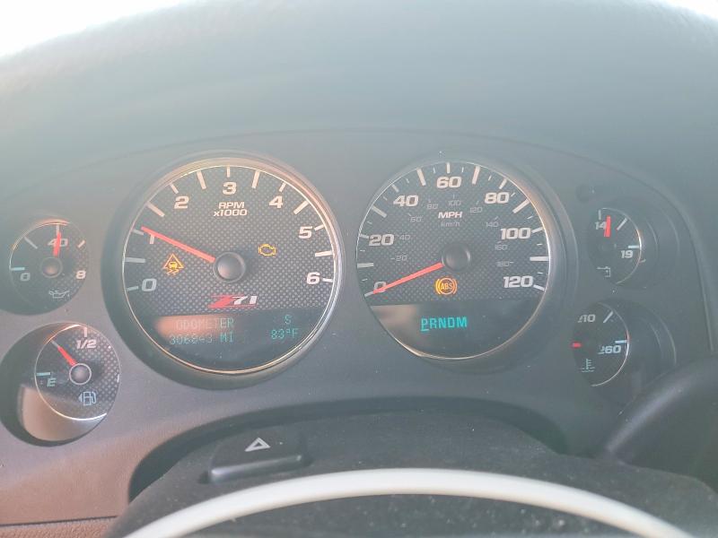 Photo 9 from auction – 2010 CHEVROLET TAHOE with VIN 1GNUCBE0XAR191346