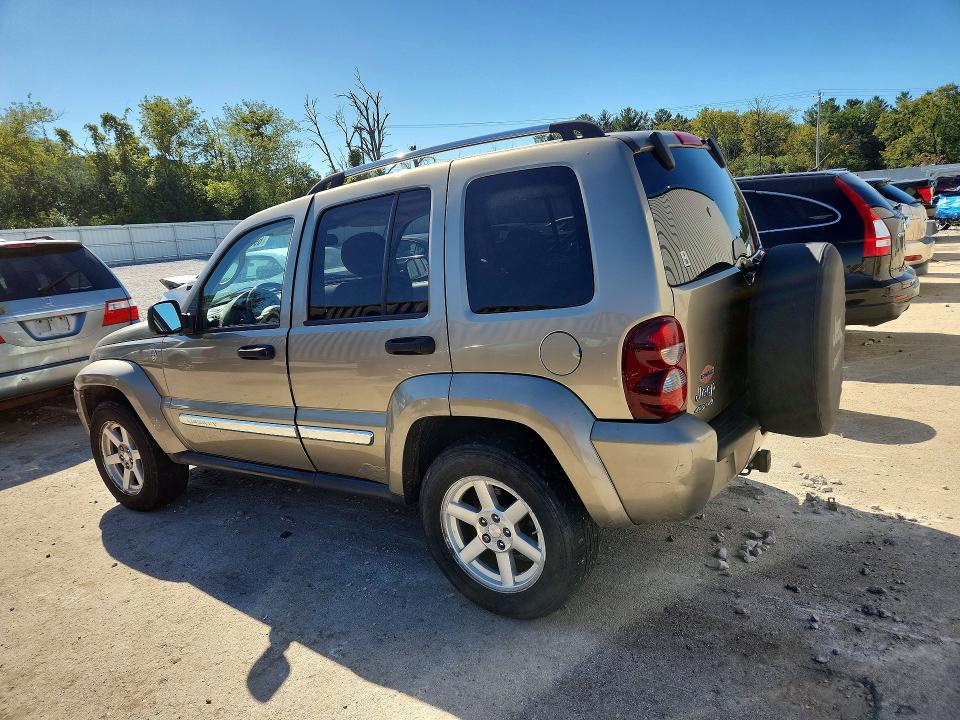Photo 2 from auction – 2005 JEEP LIBERTY with VIN 1J4GL58K85W590505