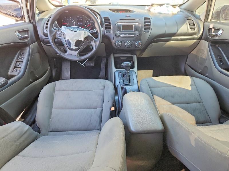 Снимка 8 от търг – 2015 KIA FORTE с VIN KNAFK4A64F5389135