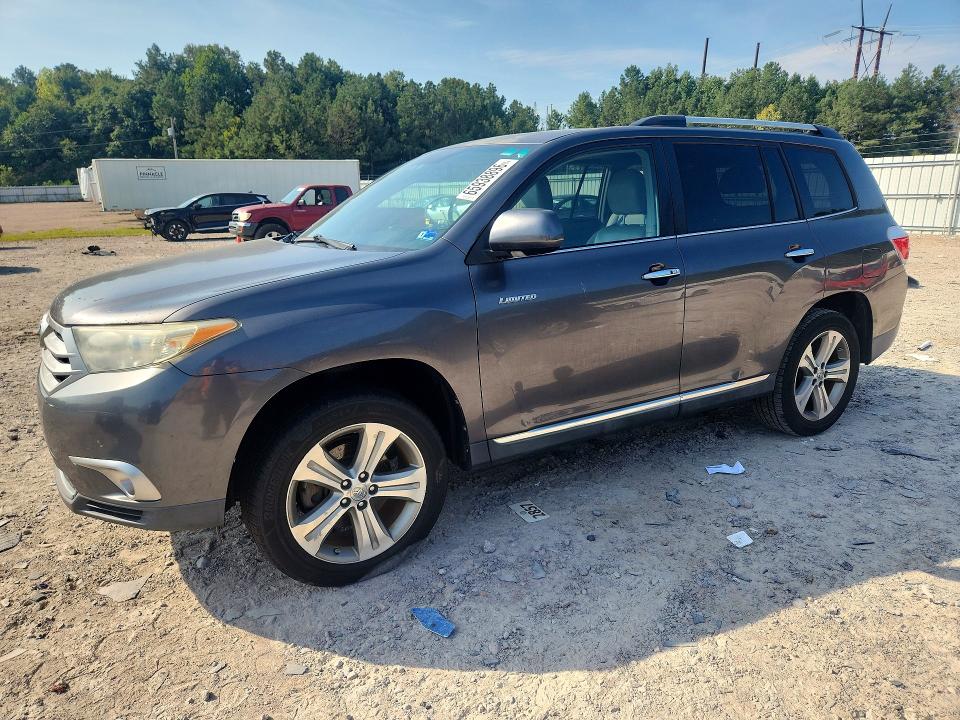TOYOTA HIGHLANDER 2011 with VIN 5TDDK3EH4BS080771 - Photo from auction