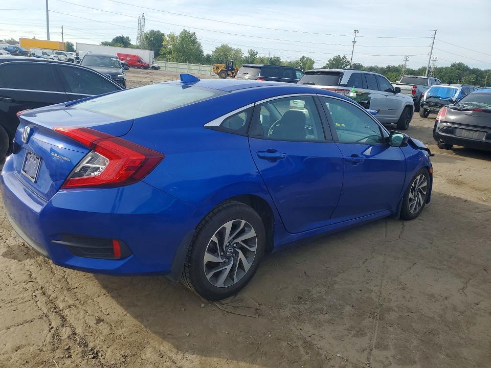 Photo 3 from auction – 2018 HONDA CIVIC with VIN 2HGFC2F79JH590747