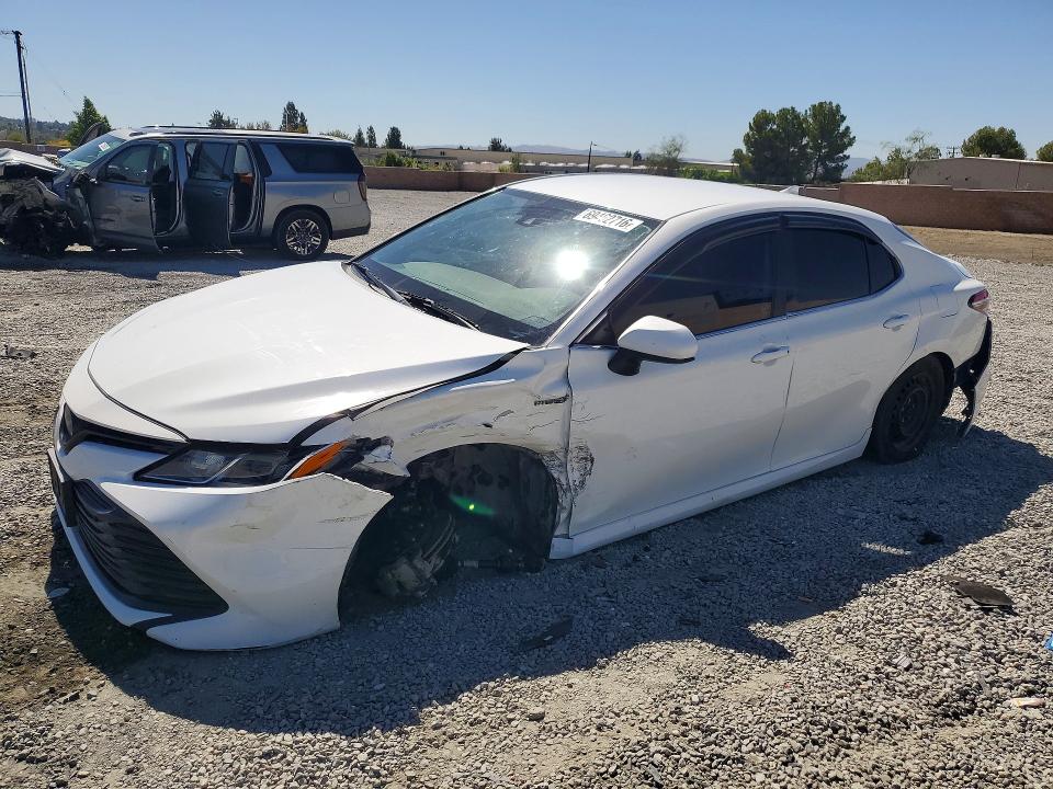 TOYOTA CAMRY 2020 with VIN 4T1C31AK0LU539947 - Photo from auction