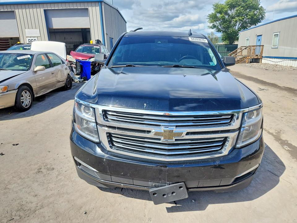 Photo 5 from auction – 2017 CHEVROLET SUBURBAN with VIN 1GNSKJKC9HR291810