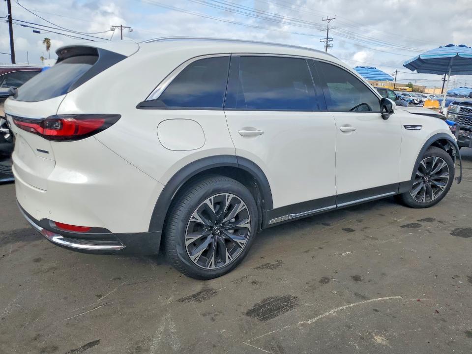 Photo 3 from auction – 2024 MAZDA CX-90 with VIN JM3KKEHA1R1165955