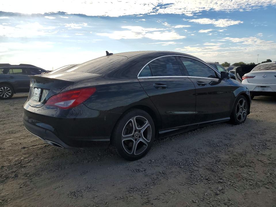 Photo 3 from auction – 2018 MERCEDES-BENZ CLA with VIN WDDSJ4EB0JN681102