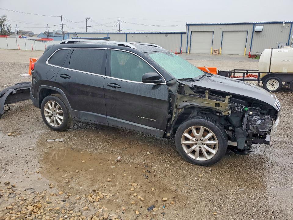 Photo 4 from auction – 2015 JEEP CHEROKEE with VIN 1C4PJLDB2FW670972