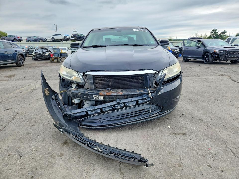 Photo 5 from auction – 2011 FORD TAURUS with VIN 1FAHP2HW9BG113674