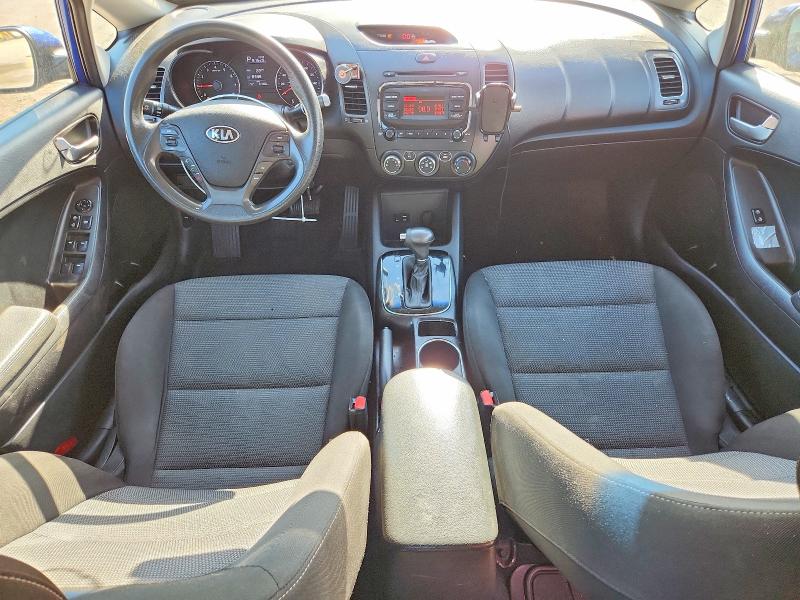 Foto 8 de la subasta – 2017 KIA FORTE con VIN 3KPFK4A71HE125146
