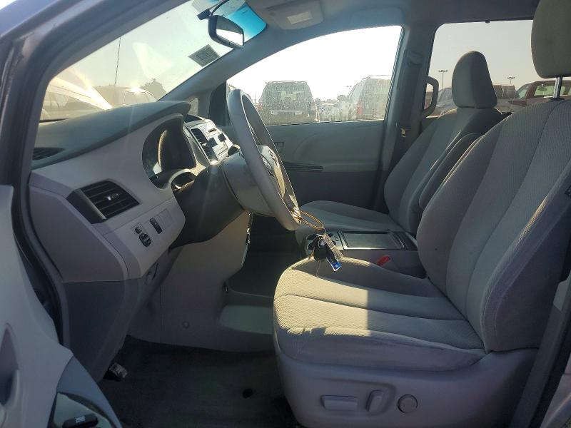 Снимка 7 от търг – 2013 TOYOTA SIENNA с VIN 5TDKK3DC8DS384508