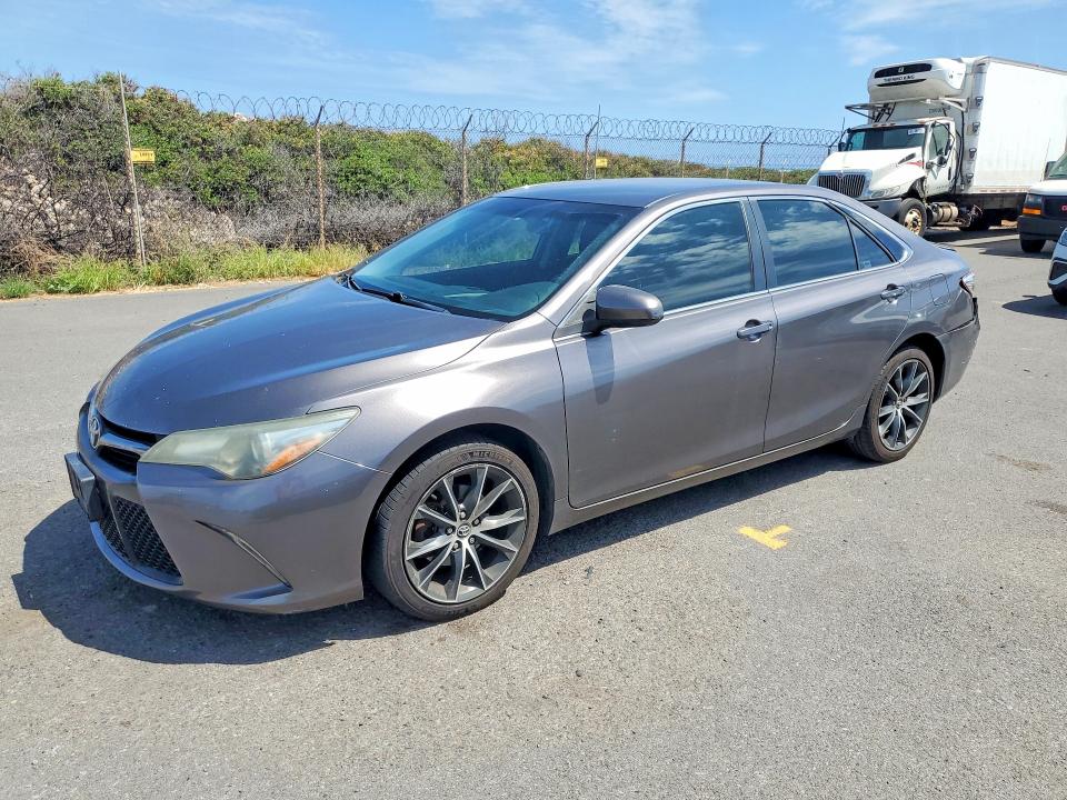 TOYOTA CAMRY 2015 с VIN 4T1BF1FK8FU024694 - Снимка от търг