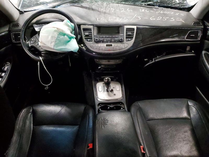 Photo 8 from auction – 2012 HYUNDAI GENESIS with VIN KMHGC4DD0CU196315
