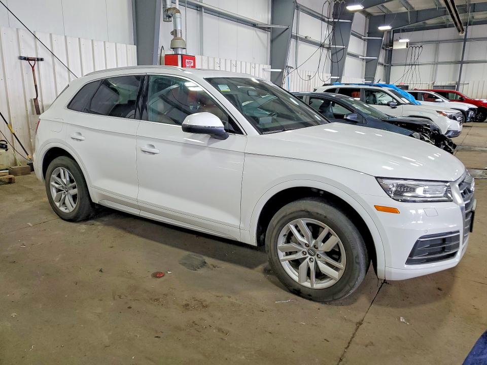 Снимка 4 от търг – 2020 AUDI Q5 с VIN WA1ANAFY9L2065019