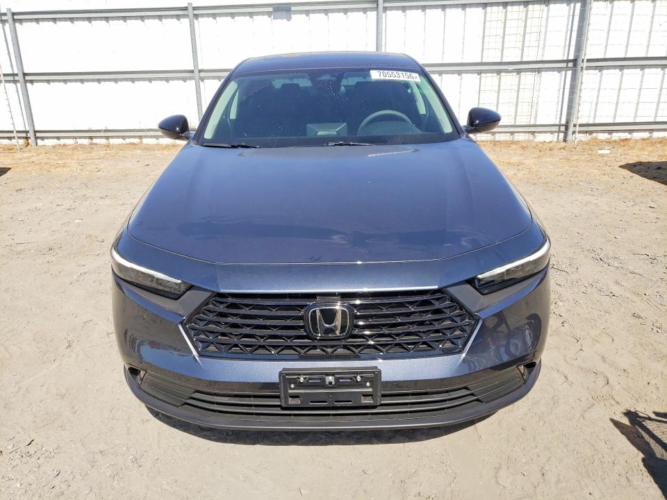 Снимка 5 от търг – 2025 HONDA ACCORD с VIN 1HGCY1F4XSA070108