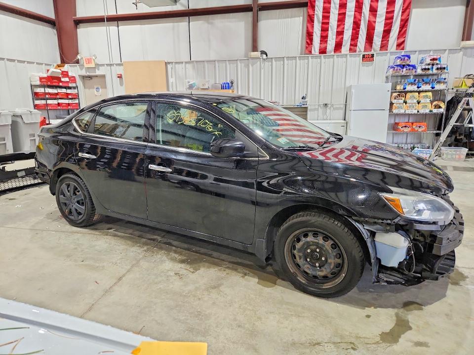Photo 4 from auction – 2017 NISSAN SENTRA with VIN 3N1AB7AP7HY265067