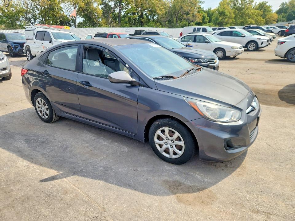 Photo 4 from auction – 2012 HYUNDAI ACCENT with VIN KMHCT4AE0CU048967