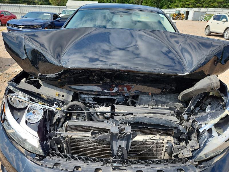 Photo 11 from auction – 2015 VOLKSWAGEN JETTA with VIN 3VWD07AJ8FM404359
