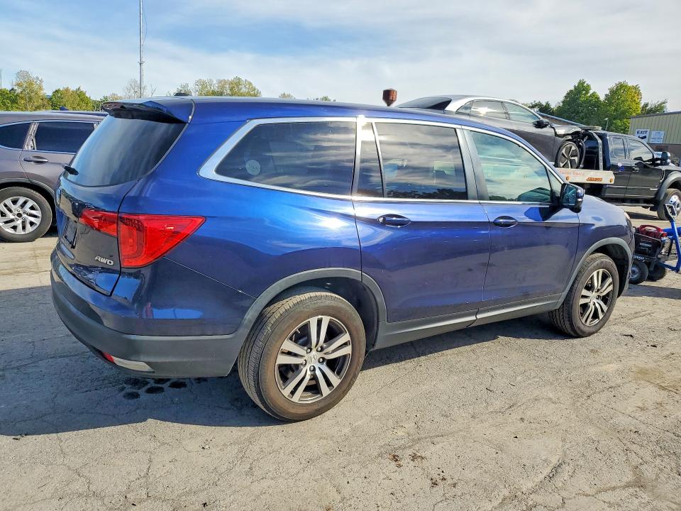 Photo 3 from auction – 2016 HONDA PILOT with VIN 5FNYF6H51GB052124