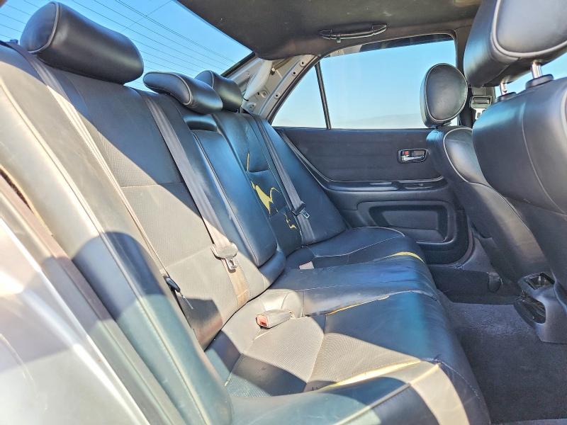 صورة رقم 10 من المزاد - 2003 LEXUS IS 300 مع VIN JTHBD192030077123