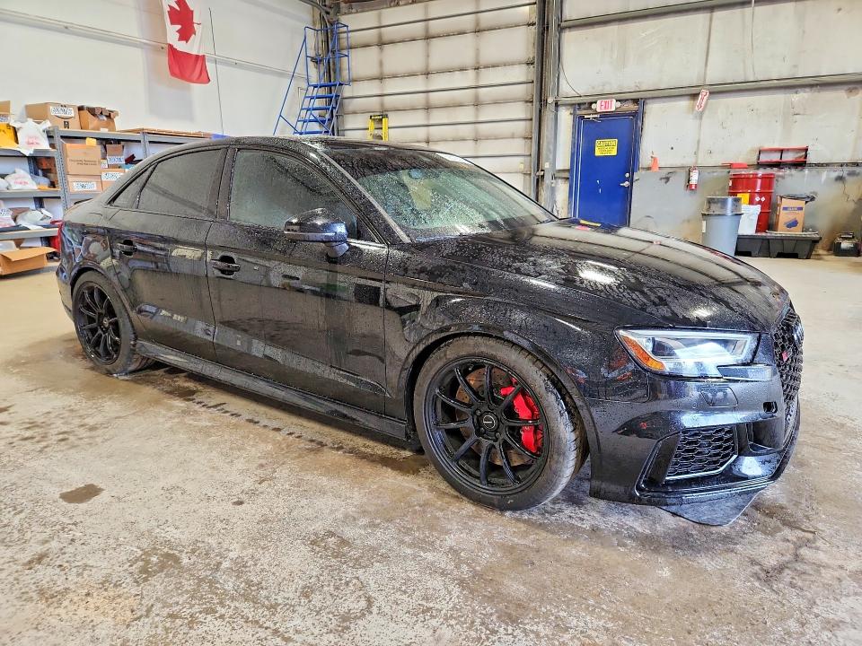 Photo 4 from auction – 2019 AUDI RS3 with VIN WUABWGFF0KA906628